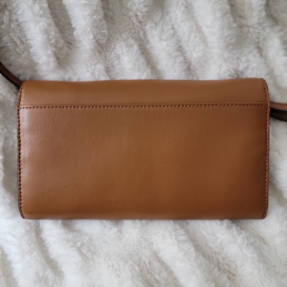 Lauren Ralph Lauren Newbury Kaelyn Leather Wallet Crossbody - Picture 2 of 11
